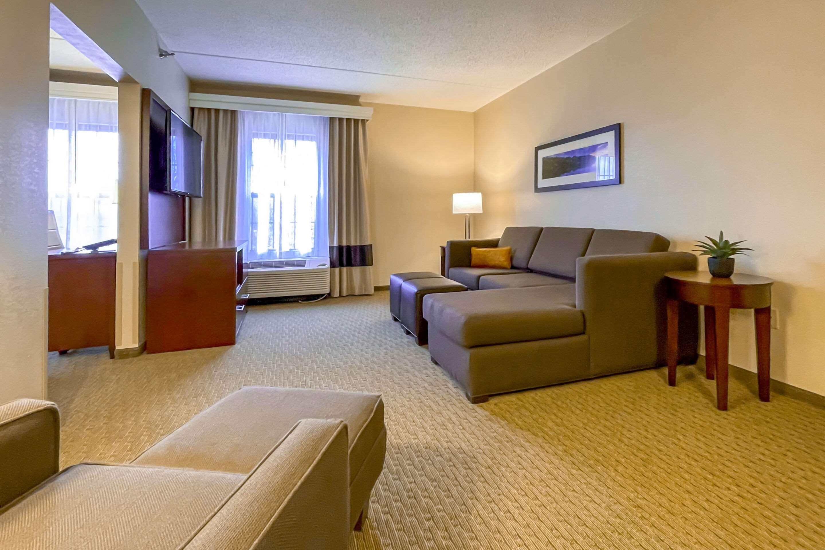 คอมฟอร์ต สวีท เนียร์ เพนน์สเตท Hotel สเตทคอลเลจ ภายนอก รูปภาพ