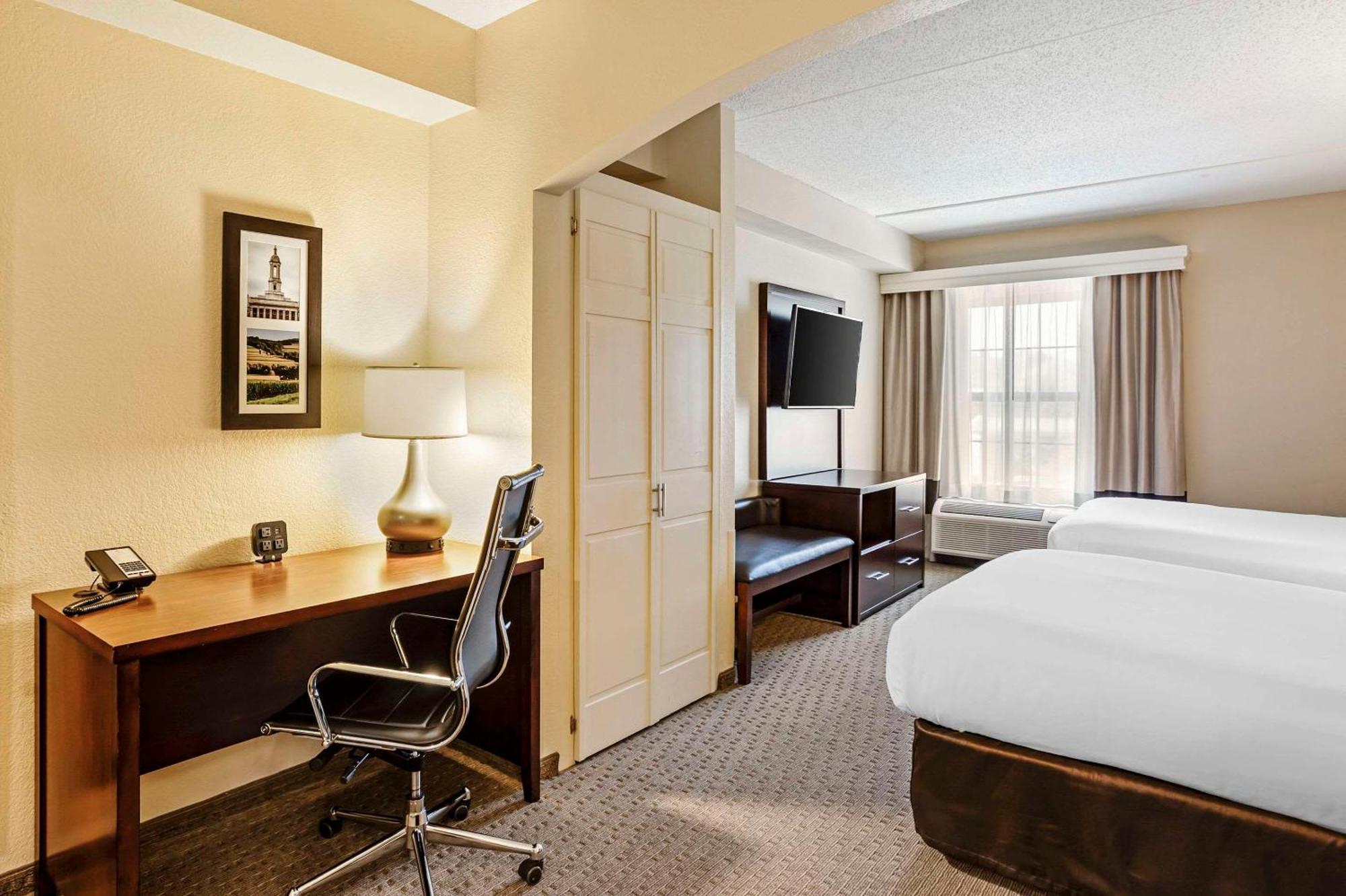 คอมฟอร์ต สวีท เนียร์ เพนน์สเตท Hotel สเตทคอลเลจ ภายนอก รูปภาพ